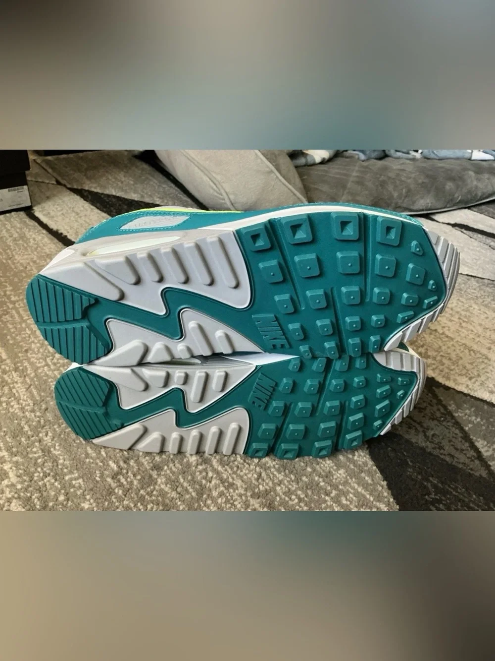 Size 10 - Nike Air Max III 90 Spruce Lime CZ2908 100